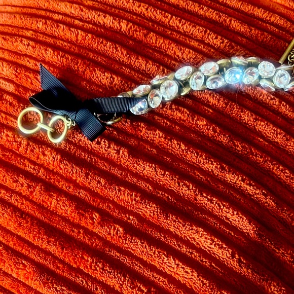 Rhinestone bracelet bow & gold clasp - Picture 2 of 2